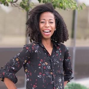 Meet your Posher, Danielle